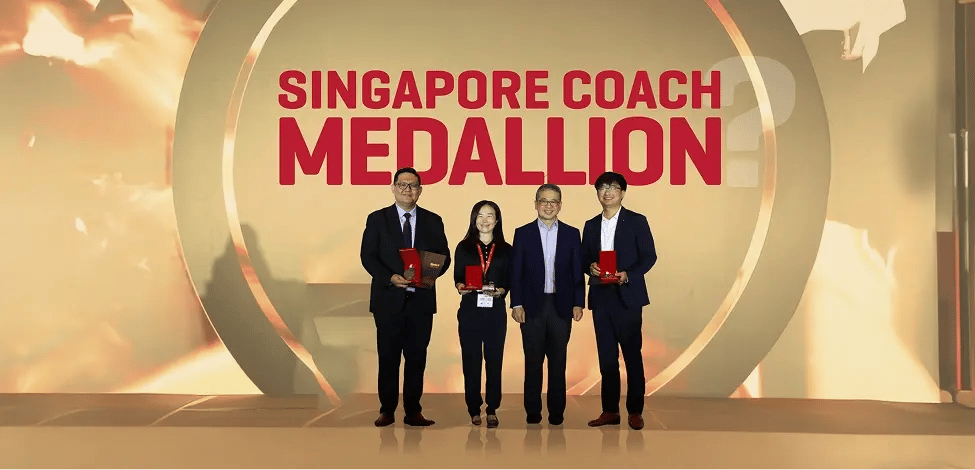 Singapore Coach Medallion-2